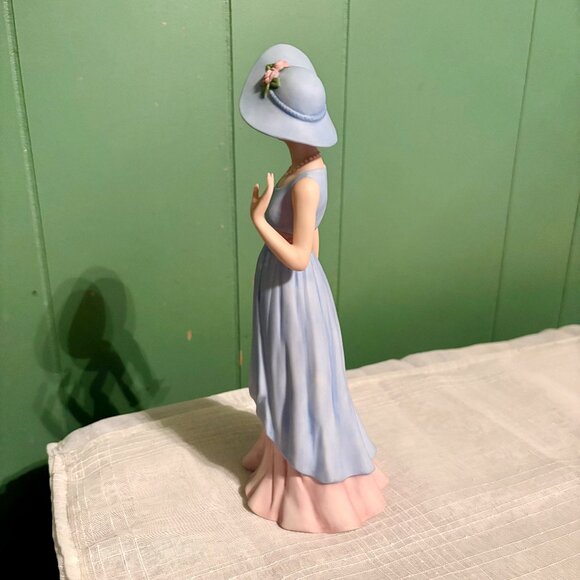 Vintage 2003 HOME INTERIORS 9" Porcelain Figurine # 14039-03 CAMILLE Homco - Picture 3 of 6